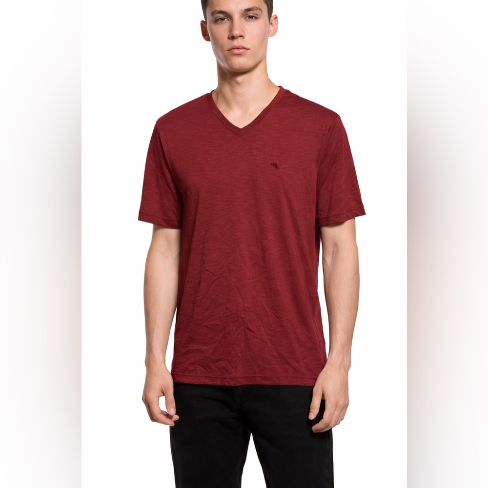 New with tags Tommy Bahama Bali Beach V-Neck T-Shirt Men’s Medium  Burgundy